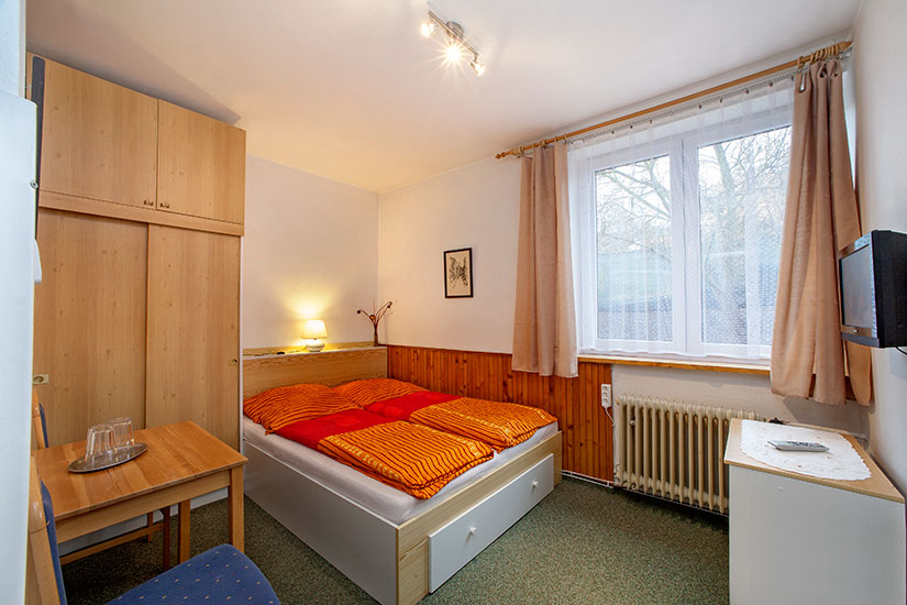 Zimmer Nr. 2 - Doppelzimmer mit gemeinsamem Bad/WC, Bezchlebovi - Unterkunft Český Krumlov