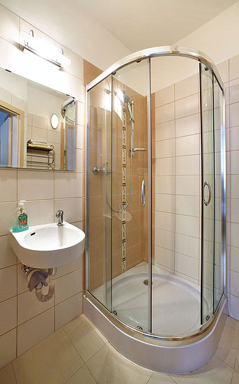 Room no. 3 - Bathroom, Bezchlebovi - Accommodation Český Krumlov