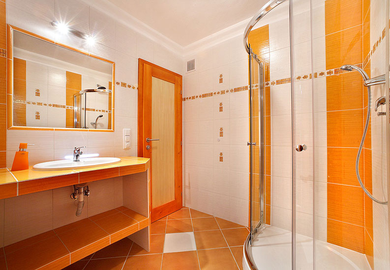 Room no. 6 - Bathroom, Bezchlebovi - Accommodation Český Krumlov